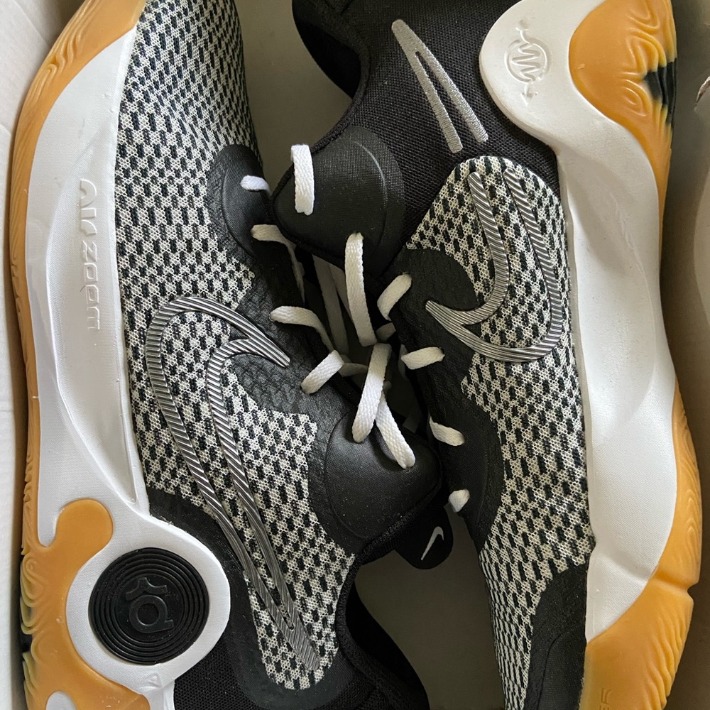 Nike Basketball Shoes - KD - Size 13 - Men